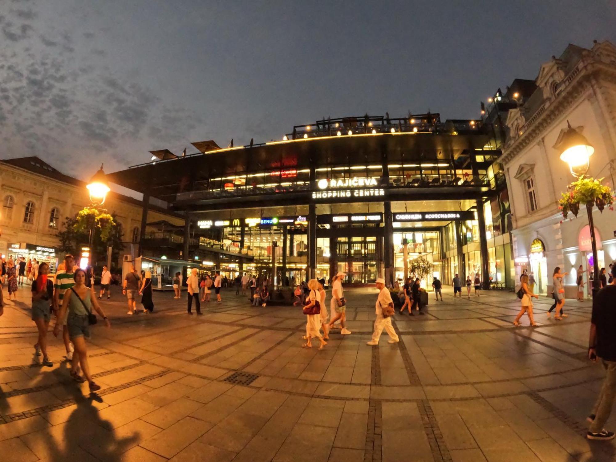 Iva City Center Belgrado Esterno foto
