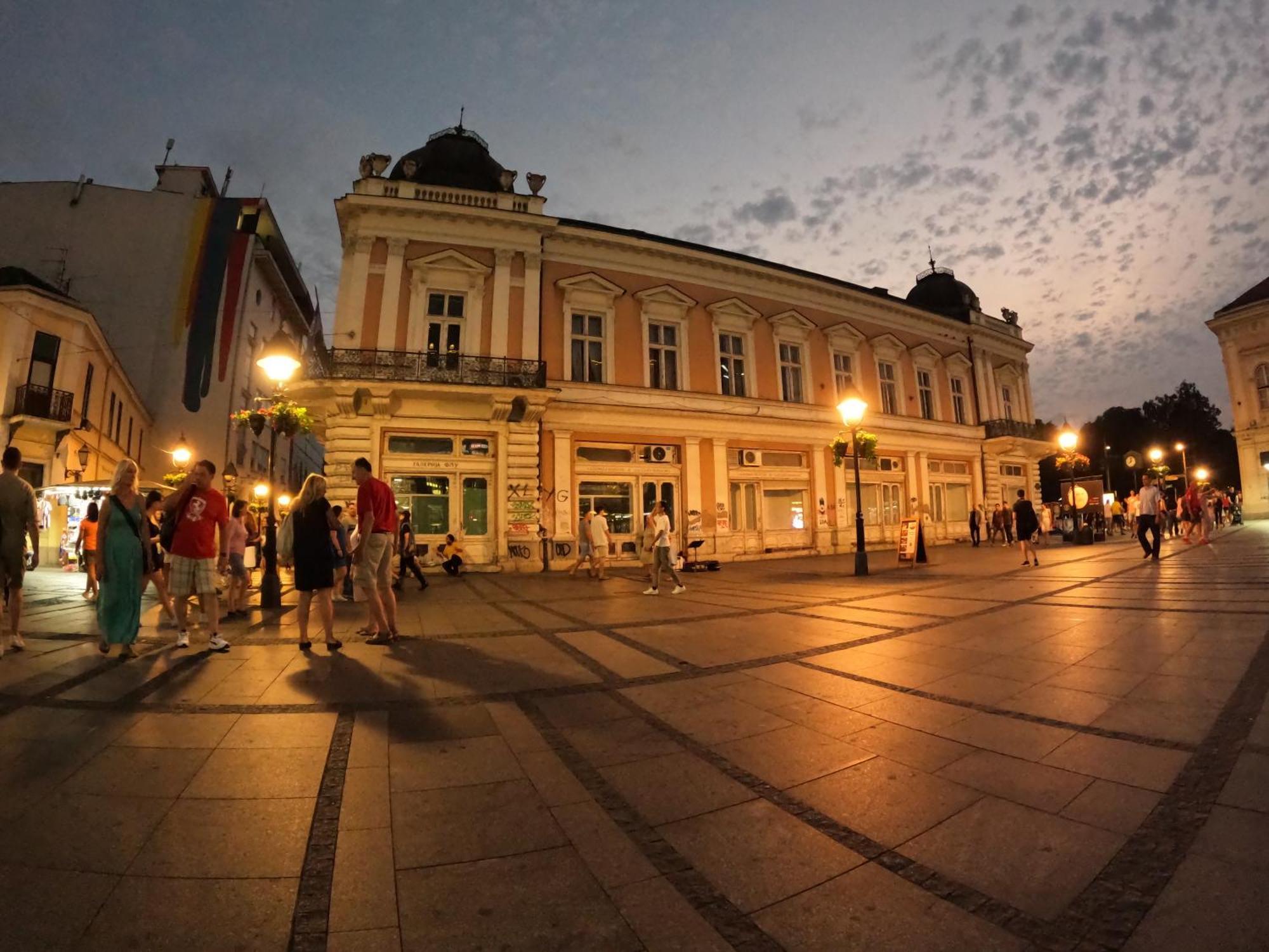 Iva City Center Belgrado Esterno foto